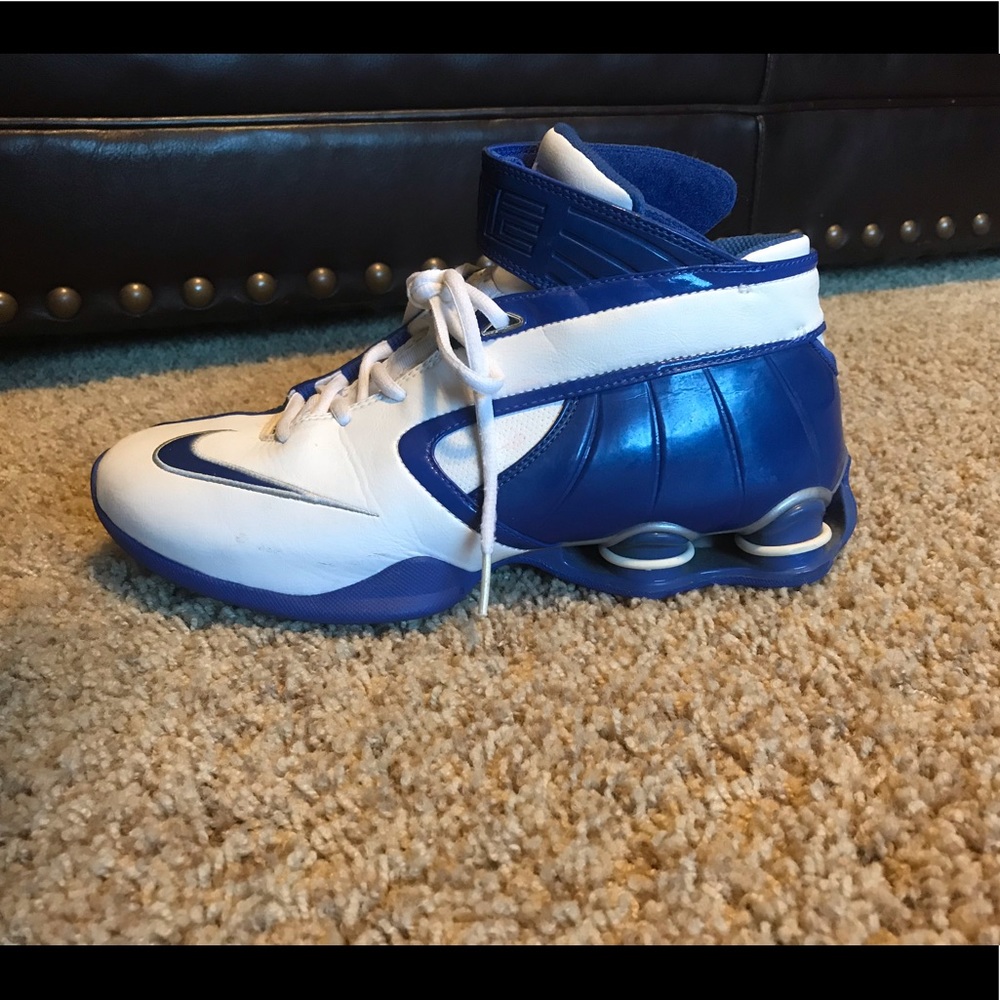 Nike Elite SHOX Women’s basketball shoes